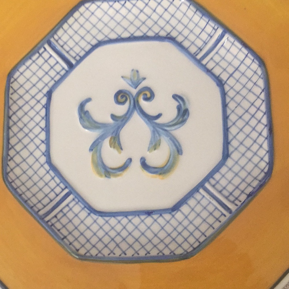 Set of 4 Fitz & Floyd salad/dessert plates - Picture 3 of 5